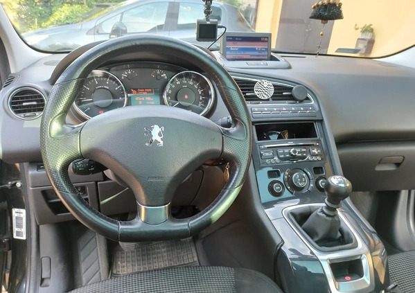 Peugeot 5008 cena 23900 przebieg: 227000, rok produkcji 2010 z Kudowa-Zdrój małe 232